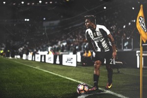 开云体育世界杯-凯恩用实力证明自己，当玻利维亚的坚韧遇上佛罗伦萨的优雅